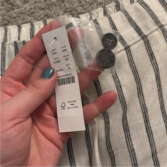 🩶 J. Crew 6” Harbor Short in Striped Linen - Picture 7 of 8